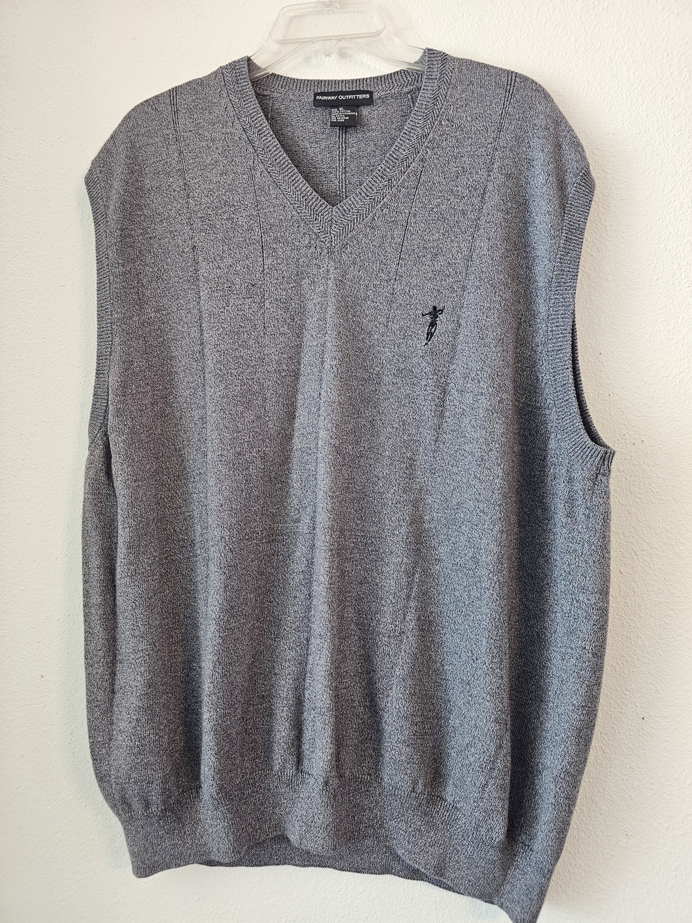 Fairway Outfitters Gray V-Neck Cotton Knit Vest - Men's Sleeveless Sweater